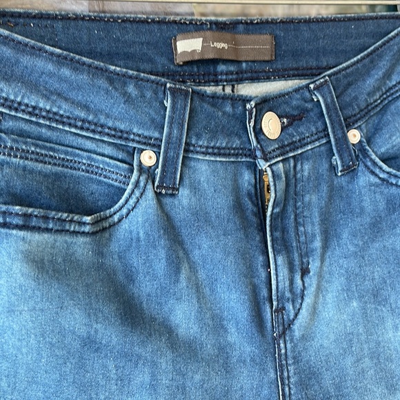 💕x2HP💕Levi distressed jeggings - Picture 11 of 16